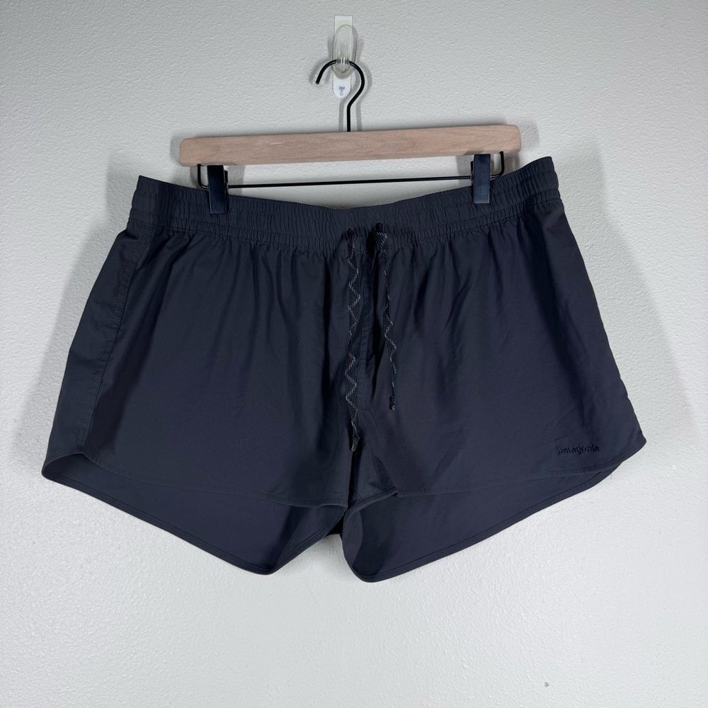 Patagonia Women's Black Stretch Planing Micro Shorts 2" Size XL Style 76000